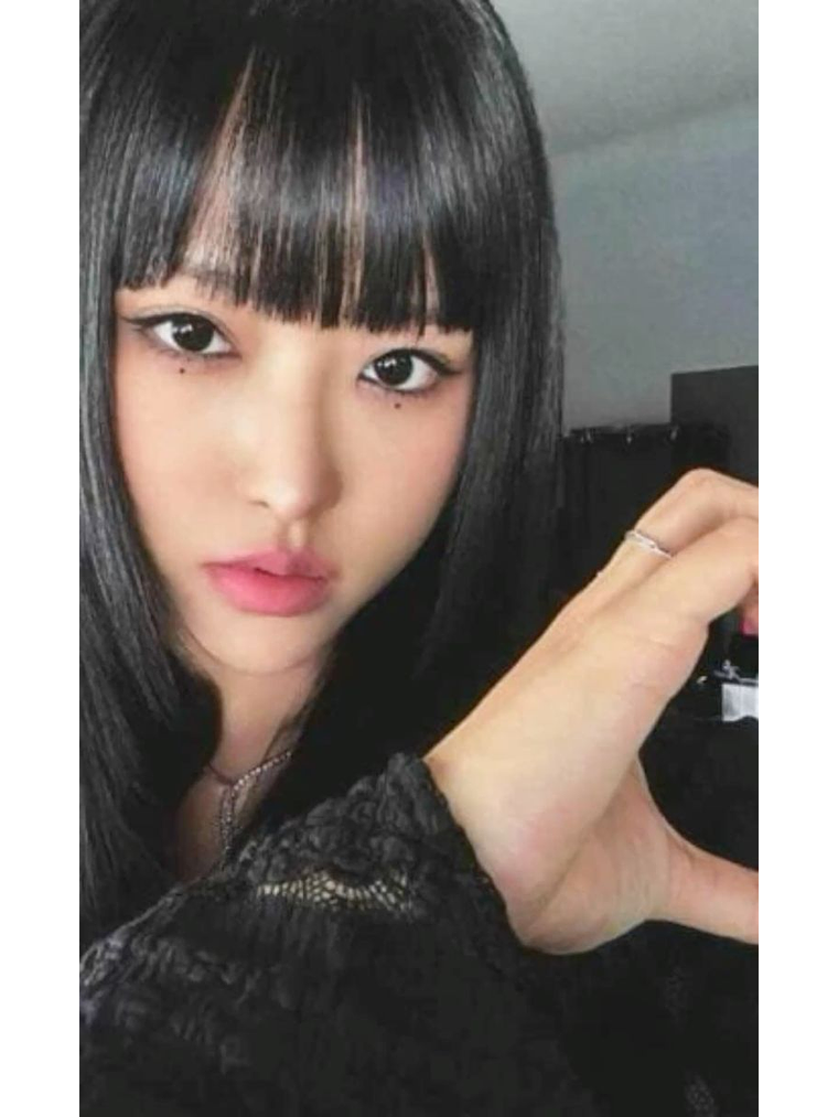 PHOTOCARD : LOOSSEMBLE - [  ONE OF A KIND COKODIVE POB ] 2