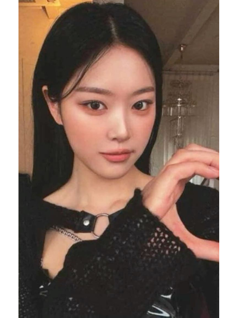 PHOTOCARD : LOOSSEMBLE - [  ONE OF A KIND COKODIVE POB ] 3