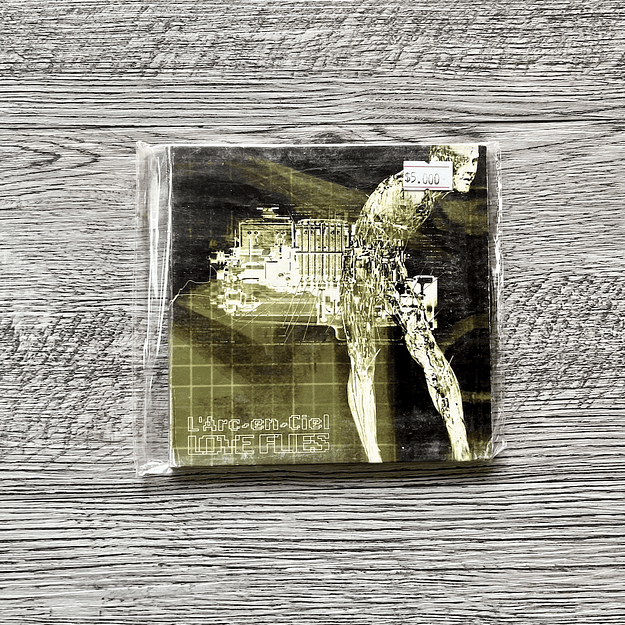 L'Arc-en-Ciel Love Flies CD Single  1