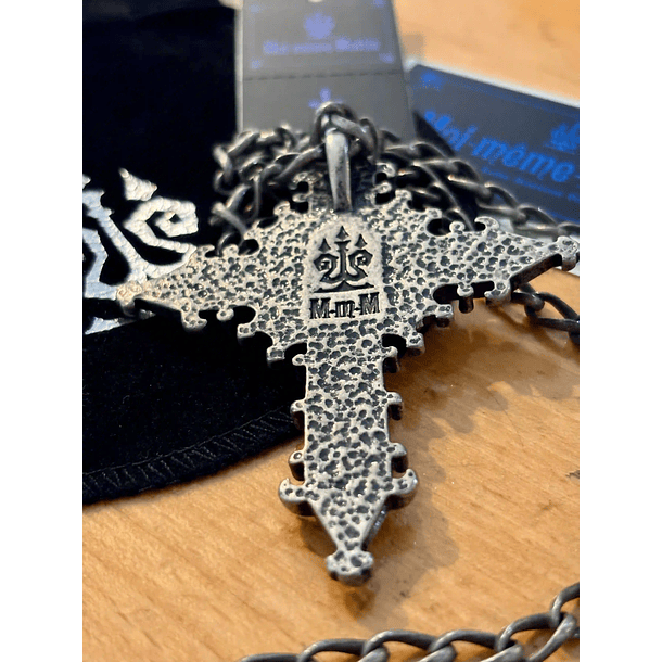 Moi-même-Moitié Mana Cross Pendant Original 3