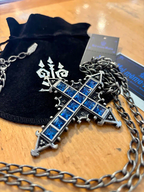 Moi-même-Moitié Mana Cross Pendant Original