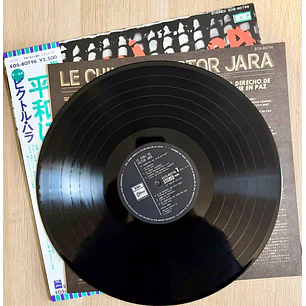 Vinilo Víctor Jara Le Chili El Derecho de Vivir en Paz Edición Japonesa LP