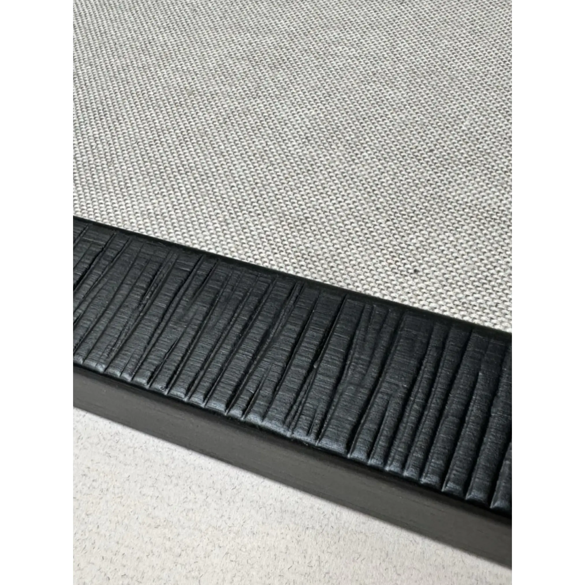 Pizarra de vidrio y tela Marco negro 6