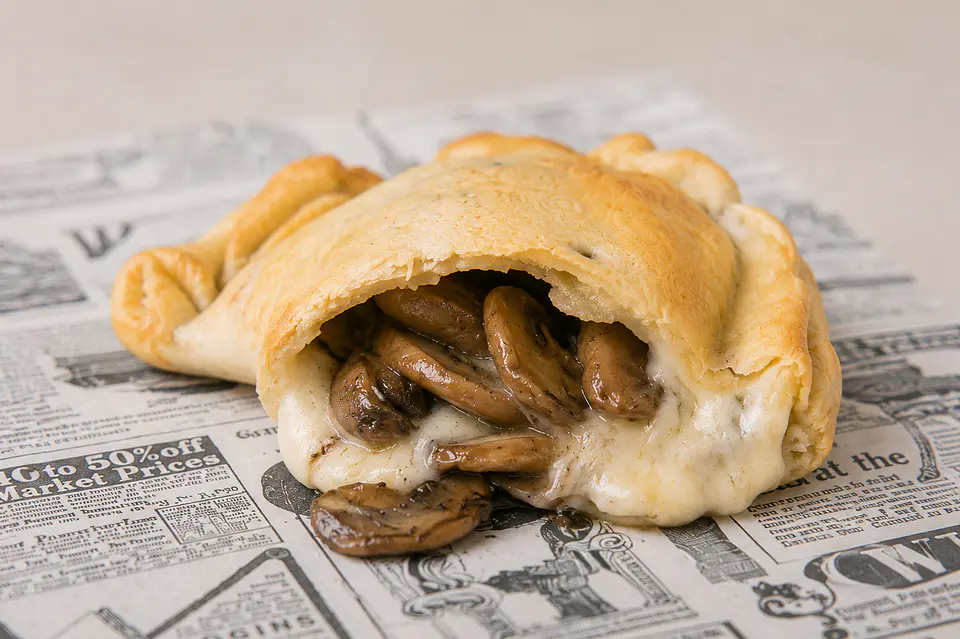 Empanada de Champiñón Queso 1