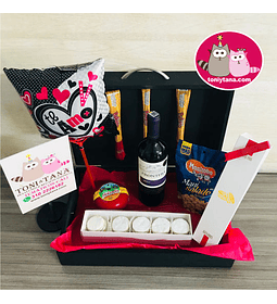 Regalo Sorpresa Portafolio Alfajores y Vino Merlot