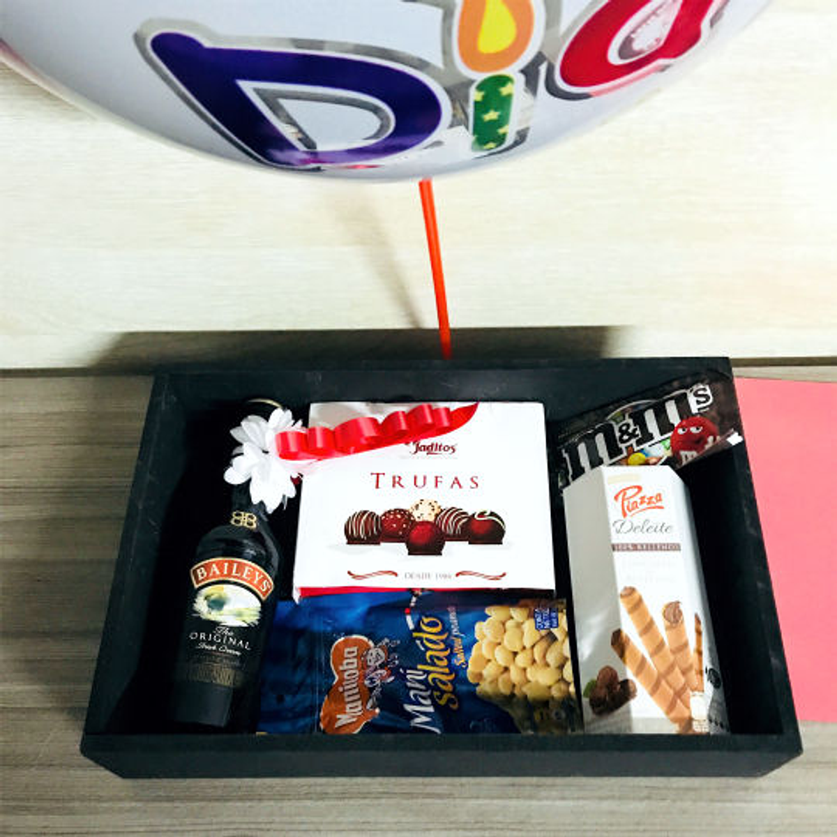 Regalo Sorpresa en Caja con Baileys y trufas