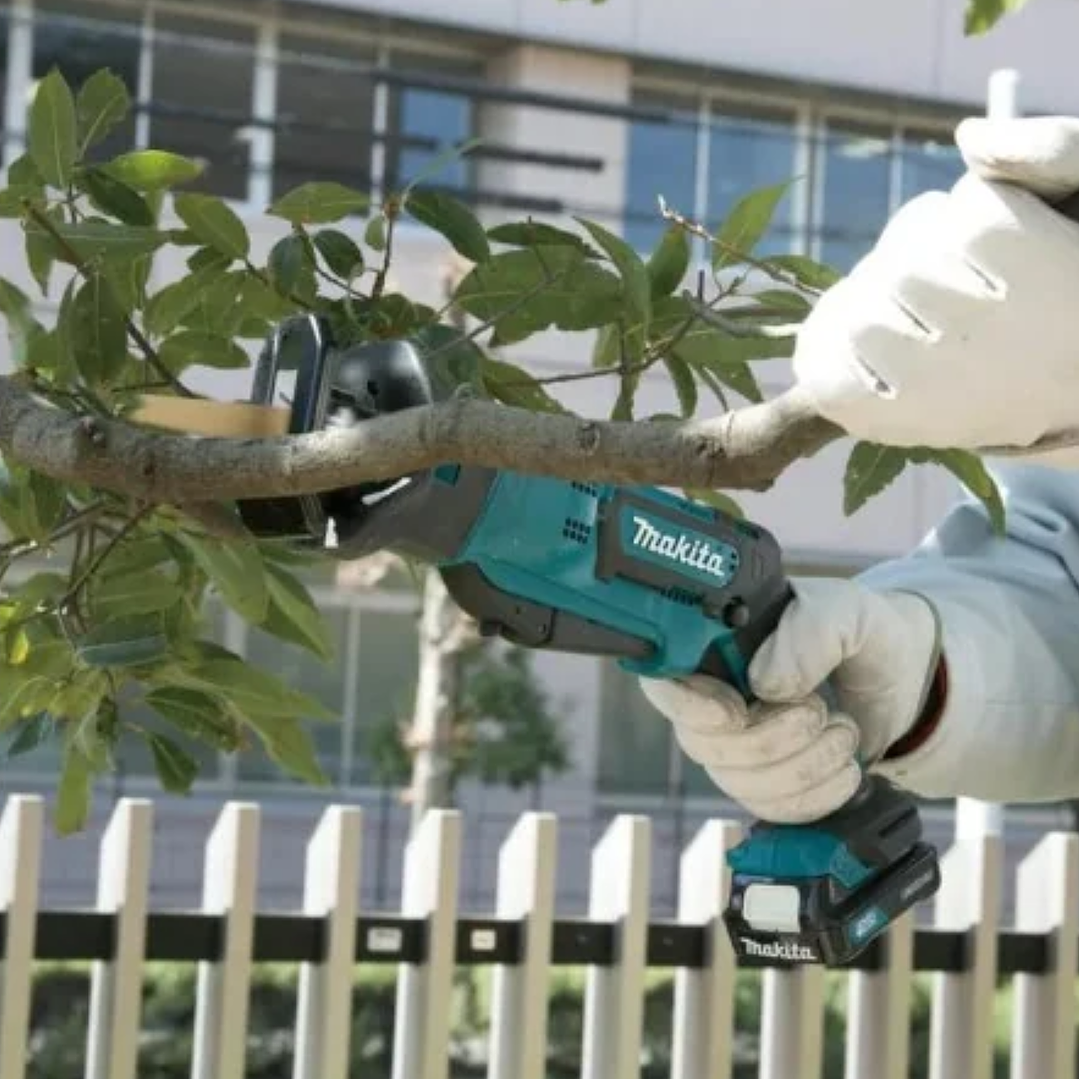 Sierra Sable 12v JR103DZ Makita 2