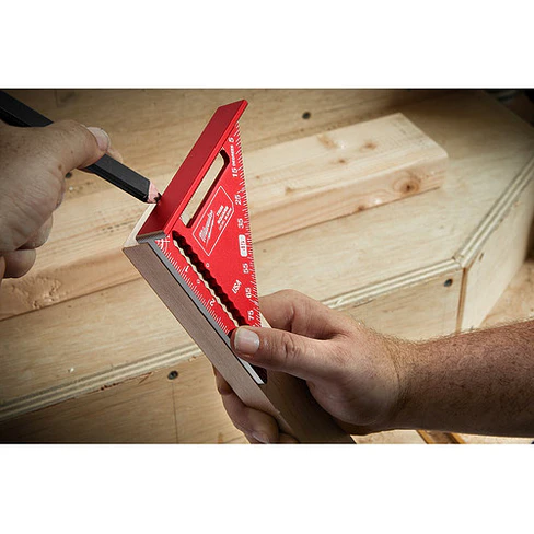 Escuadra Rápida Milwaukee 4.5 Pulgadas Hecha En Usa Mlsq040 5