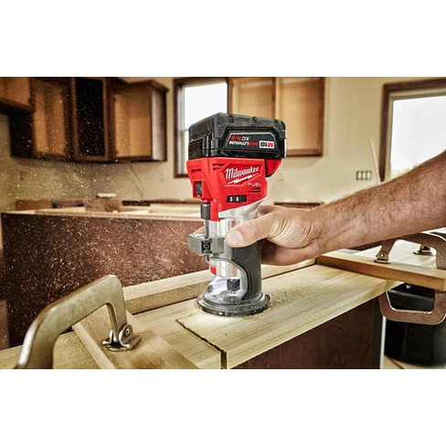 Fresadora Milwaukee M18 Fuel 1.25hp Router 2723-20 7