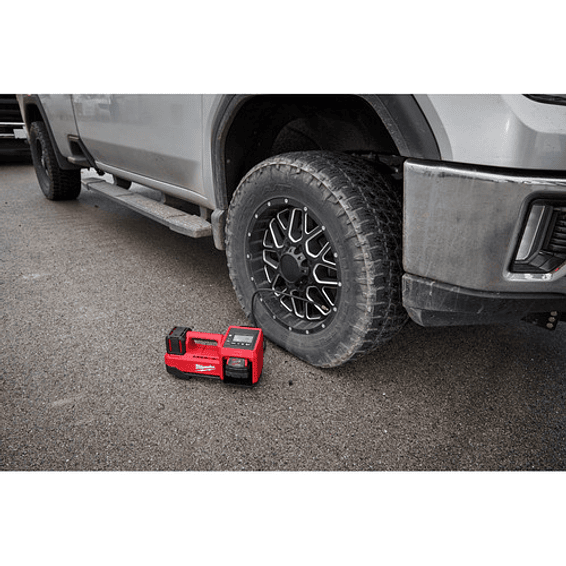 Inflador De Neumáticos Milwaukee M18 150 Psi 2848-20 + Batería y Cargador 6