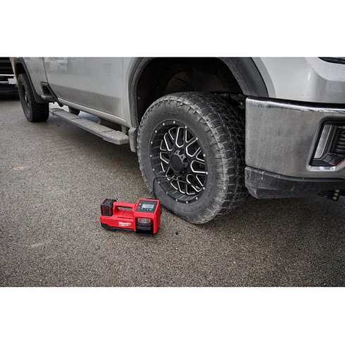 Inflador De Neumáticos Milwaukee M18 150 Psi Modelo 2848-20 6