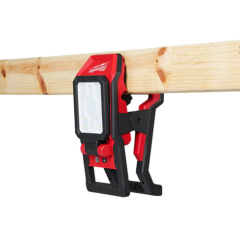 Foco Led Rover Milwaukee M18 Tipo Pinza 2000 Lúmenes 2358-20 5