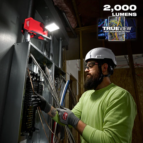 Foco Led Rover Milwaukee M18 Tipo Pinza 2000 Lúmenes 2358-20 14