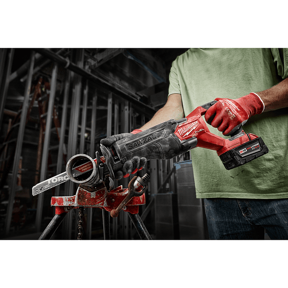 Kit Sierra Sable Milwaukee M18 Fuel Sawzall 2 Baterías 2821-22 13