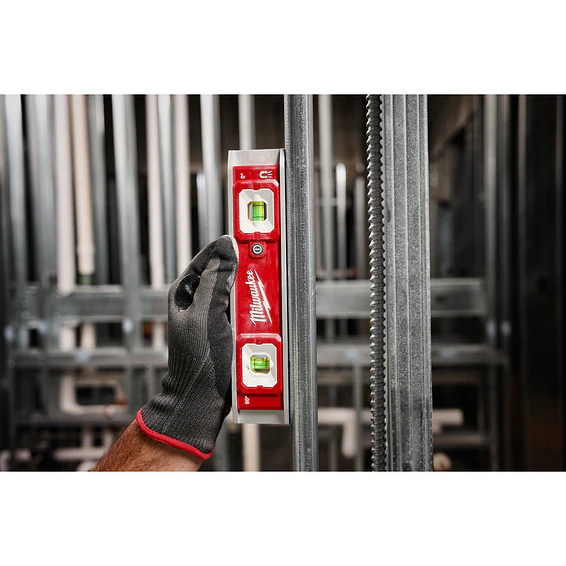 Milwaukee Nivel De Burbuja Con Viales Iluminados LED 48-22-5105 9