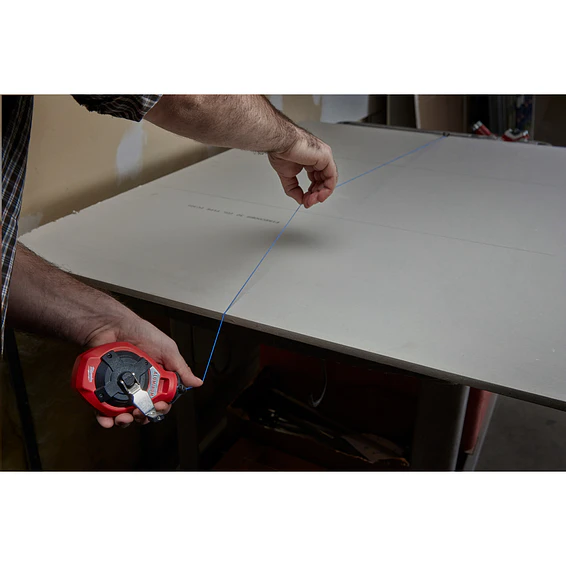 Tizador De Aluminio Milwaukee 30 mts + Tiza Azul 48-22-3993 8