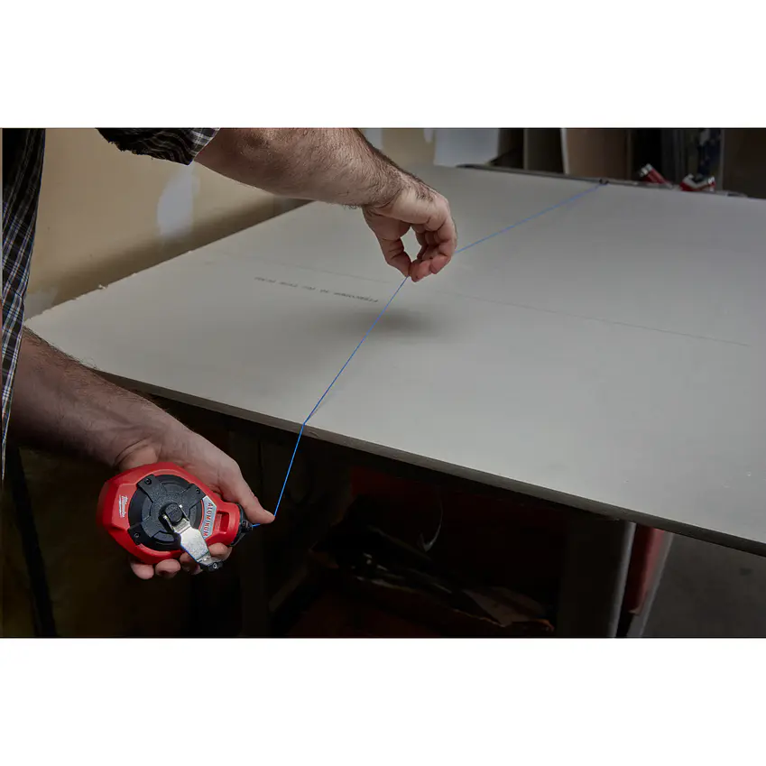 Tizador De Aluminio Milwaukee 30 mts + Tiza Azul 48-22-3993 8