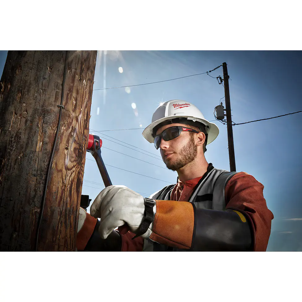 Lentes De Seguridad Milwaukee Oscuros Alto Impacto 48-73-2025 9