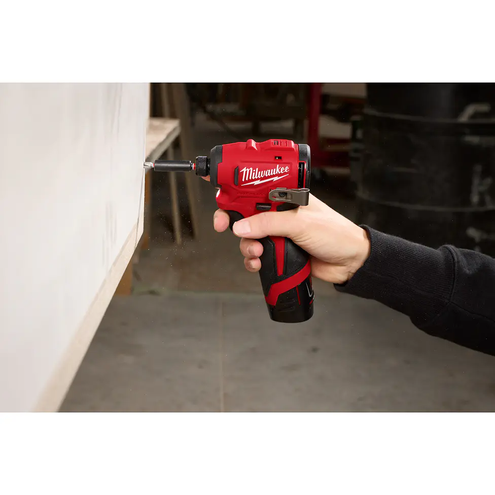 Atornillador de Impacto Subcompacto Milwaukee M12 Brushless 3450-20 12