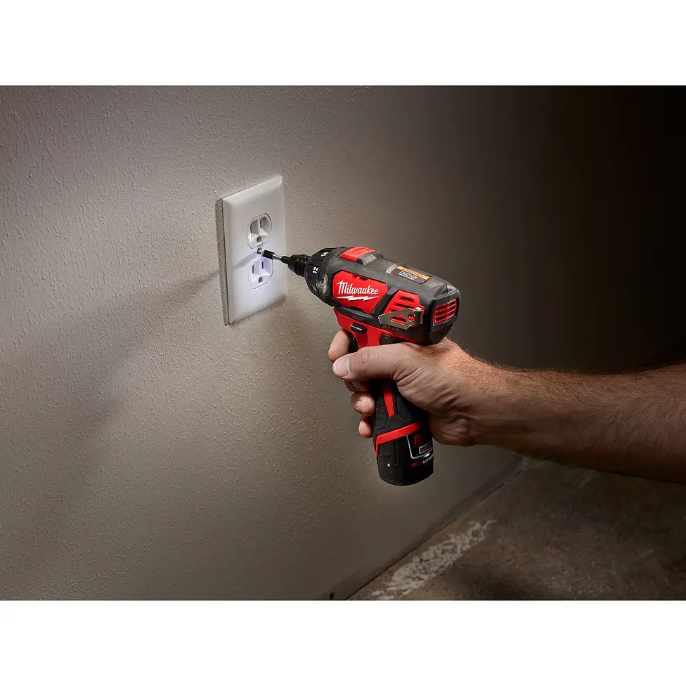 Atornillador Inalámbrico De Fijación Milwaukee M12 2401-20 7