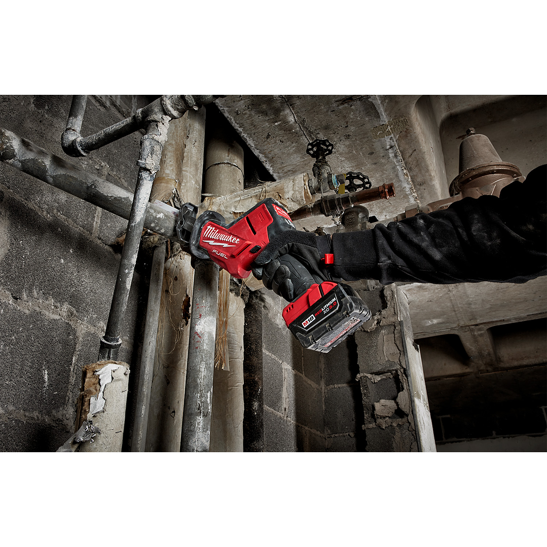 Milwaukee Sierra Sable M18 Fuel Hackzall 2719-20 + Batería 6