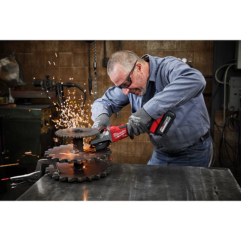 Esmeril Milwaukee M18 Fuel Cabezal Plano 5