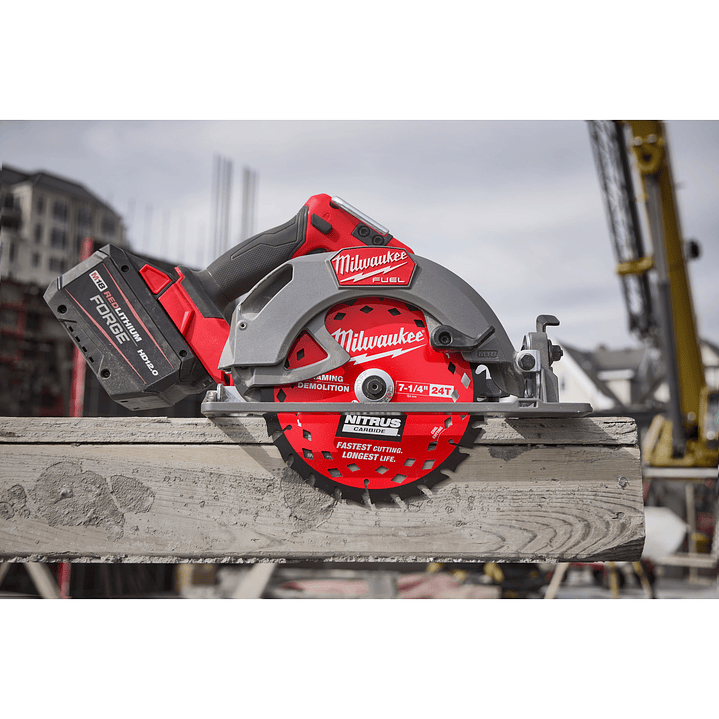 Milwaukee Disco Sierra Circular 7-1/4” 24 Dientes NITRUS Carbide 48-40-0750 Maderas Clavos 7