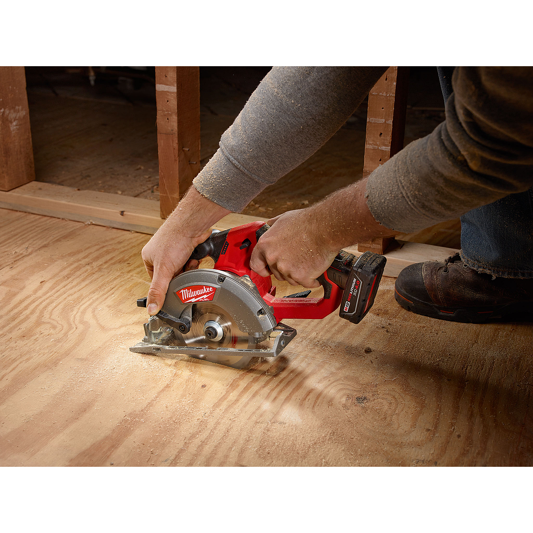 Milwaukee Disco Sierra Circular 5-1/2