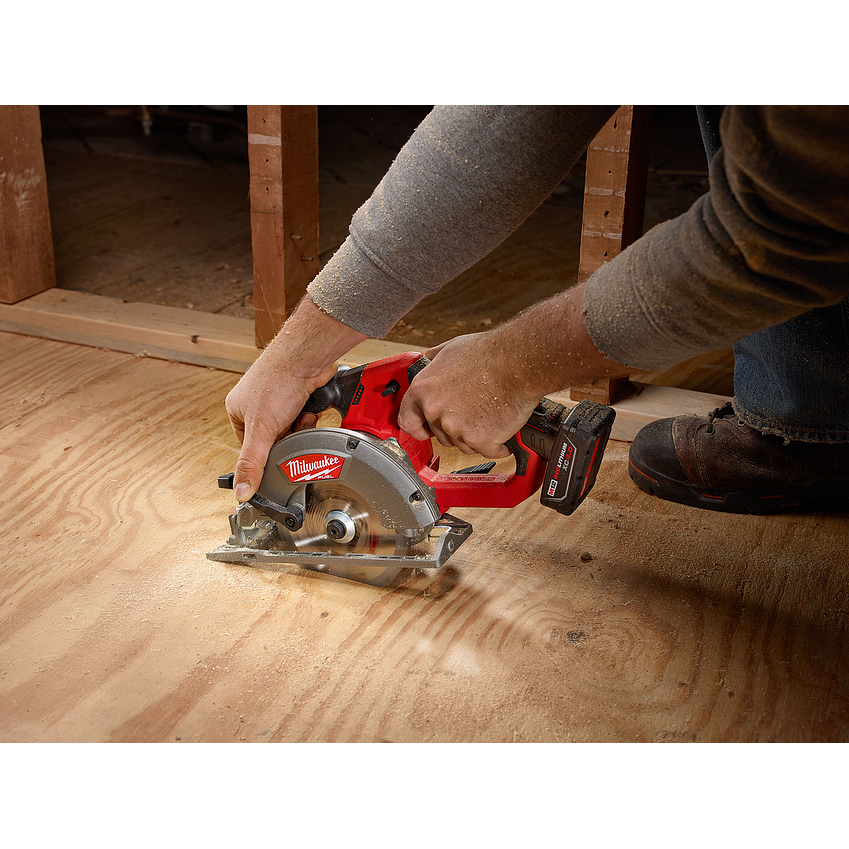 Milwaukee Disco Sierra Circular 5-1/2