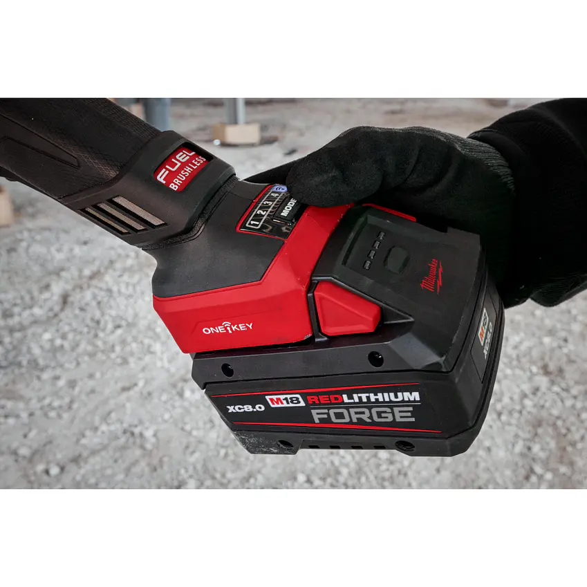 Esmeril Milwaukee M18 FUEL Velocidad Variable 6