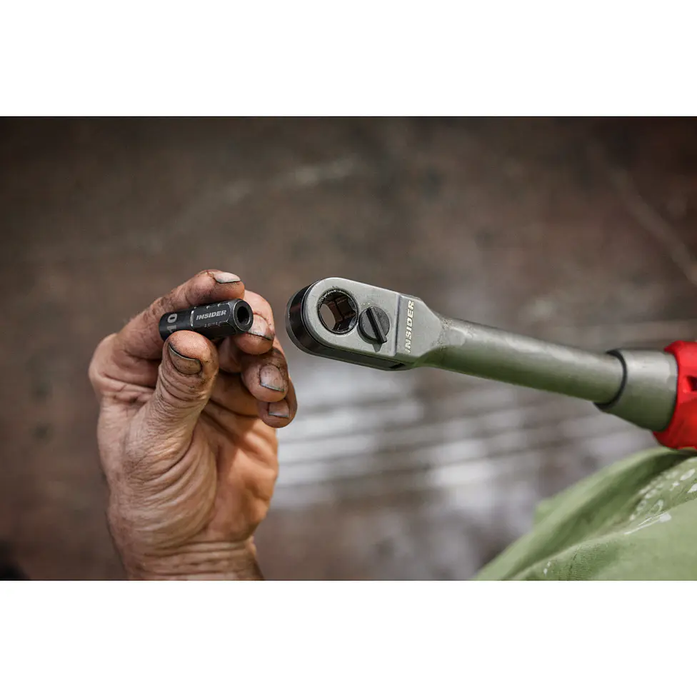 Chicharra Extendida Milwaukee M12 Fuel Insider 3050-20 + Batería 10