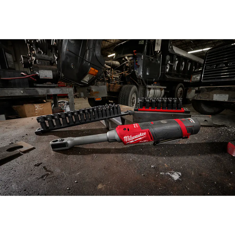 Chicharra Extendida Milwaukee M12 Fuel Insider 3050-20 + Batería 9