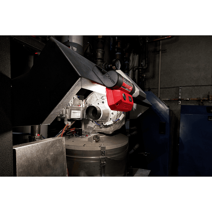 Milwaukee Foco Magnético Rover De Inundación 550lm 2114-21 9