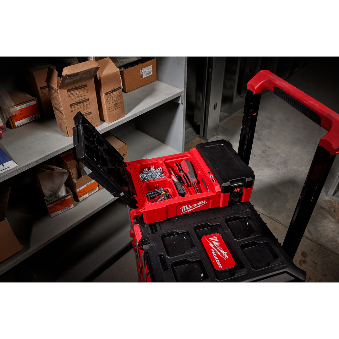 Foco Led Milwaukee M12 Packout Cabezal Giratorio 1400 Lúmenes 2356-20 9