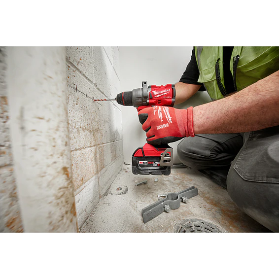 Taladro Percutor Milwaukee M18 FUEL 4ta Gen 2904-20 + Set de puntas 50 Pzs 11