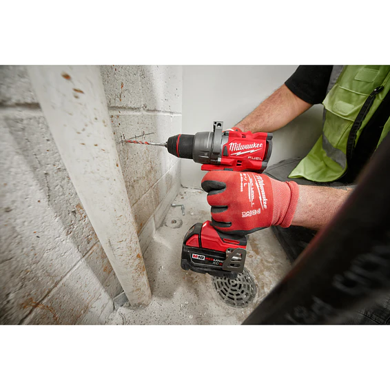 Kit Taladro y Atornillador Milwaukee M18 Fuel 4ta Gen 3697-22 + Inflador Neumáticos 11