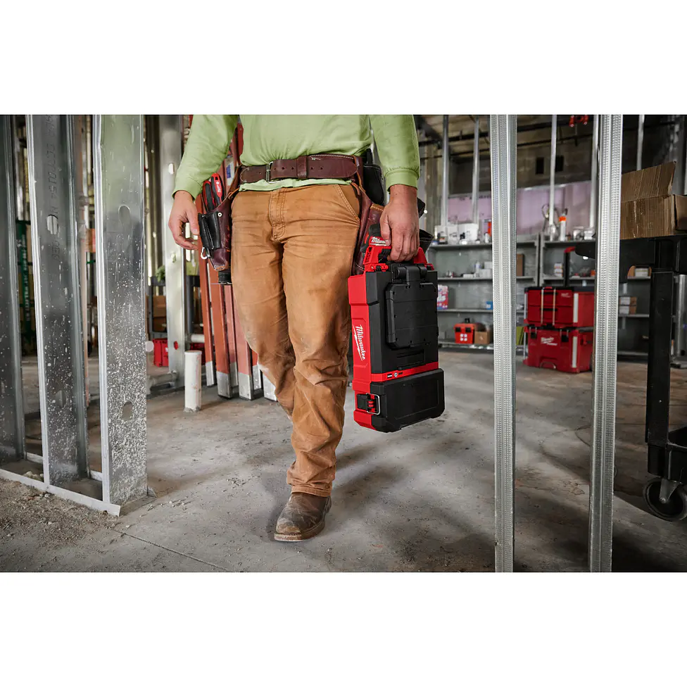 Kit Foco Led Milwaukee M12 Packout Cabezal Giratorio 1400 Lúmenes 2356-20 19