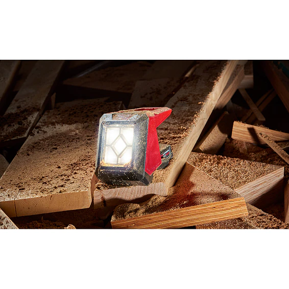 Foco LED de Montaje Milwaukee M12 ROVER Magnético 1000 lúmenes 2364-20 14