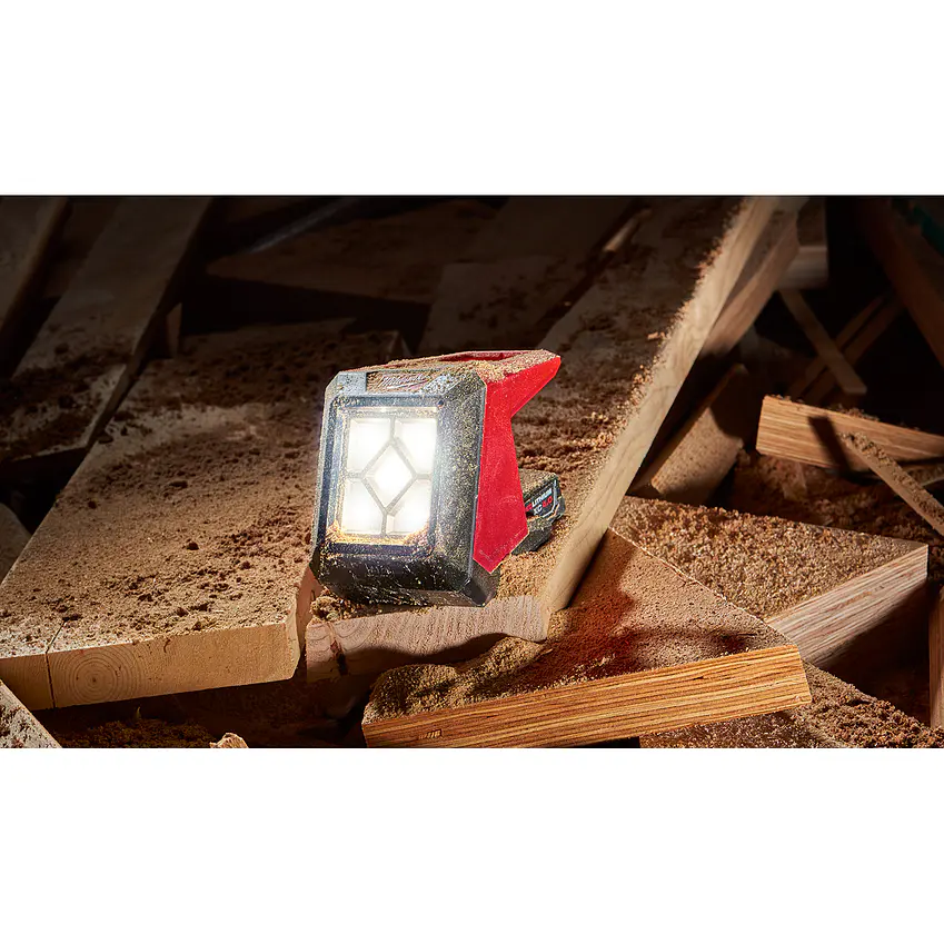 Foco LED de Montaje Milwaukee M12 ROVER Magnético 1000 lúmenes 2364-20 14