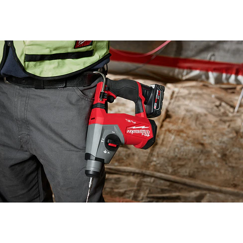 Rotomartillo Compacto Milwaukee M12 FUEL SDS Plus 5/8” 2508-20 + Batería 8