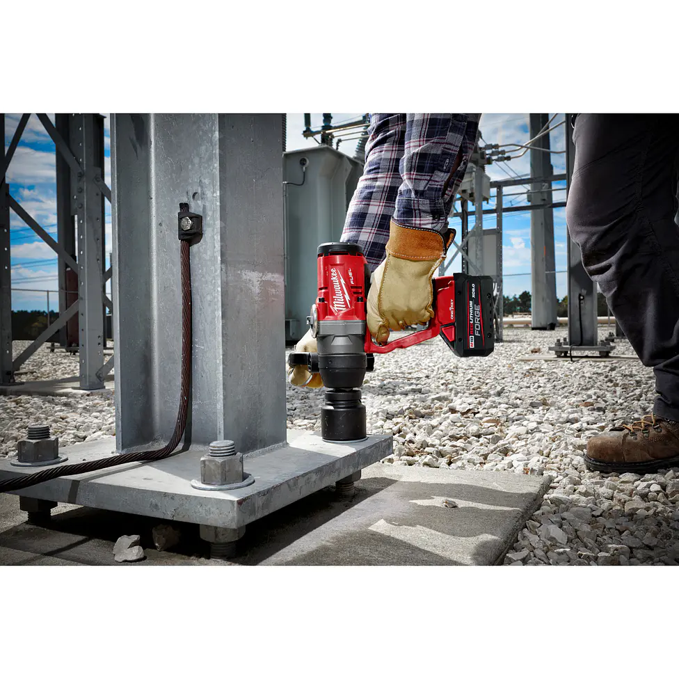 Kit Llave De Impacto Milwaukee M18 FUEL 1