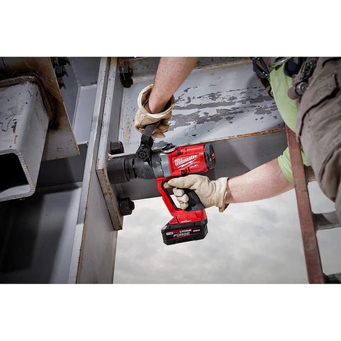 Kit Llave De Impacto Milwaukee M18 FUEL 1
