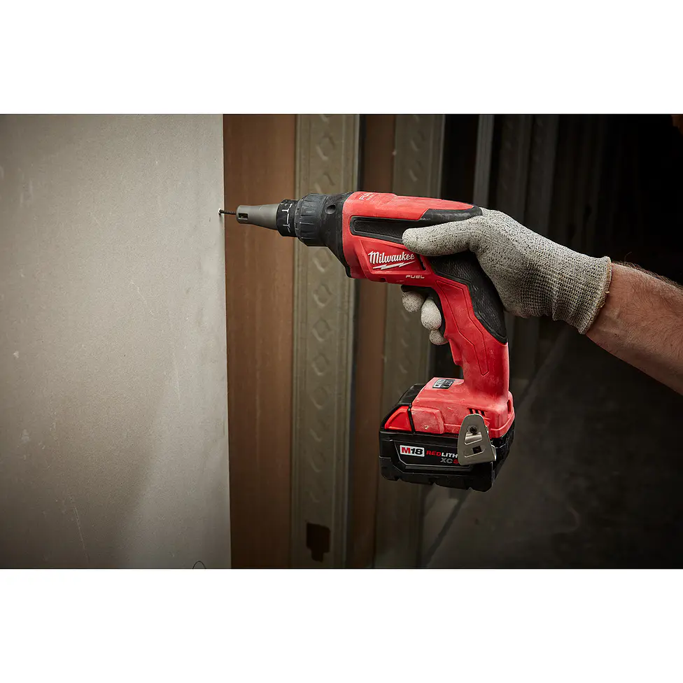 Atornillador Volcanita Drywall Milwaukee M18 Fuel 2866-20 6