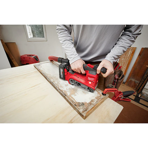 Lijadora De Banda Milwaukee M18 Fuel 3 x 18 Pulgadas 2832-20 17