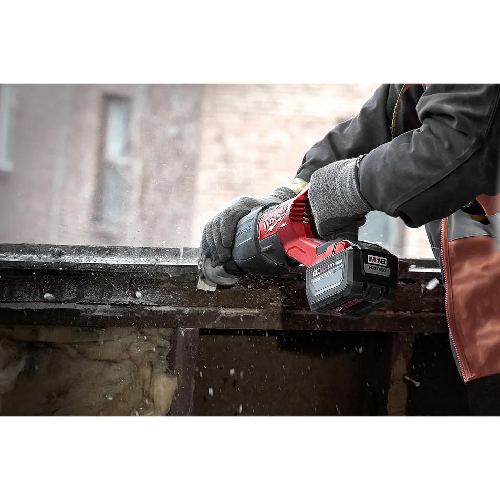 Sierra Sable Milwaukee M18 FUEL SUPER SAWZALL 2722-20 12