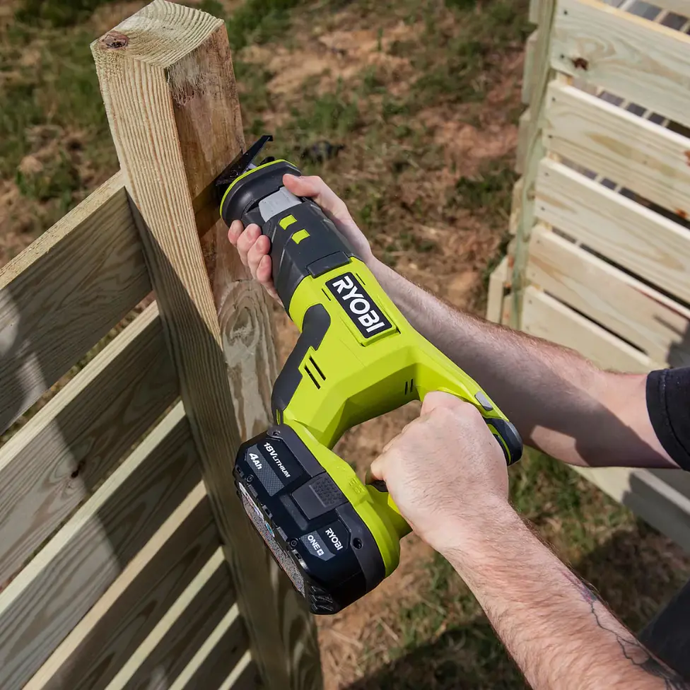 Sierra Sable Ryobi ONE+ 18V Inalámbrica PCL515 6