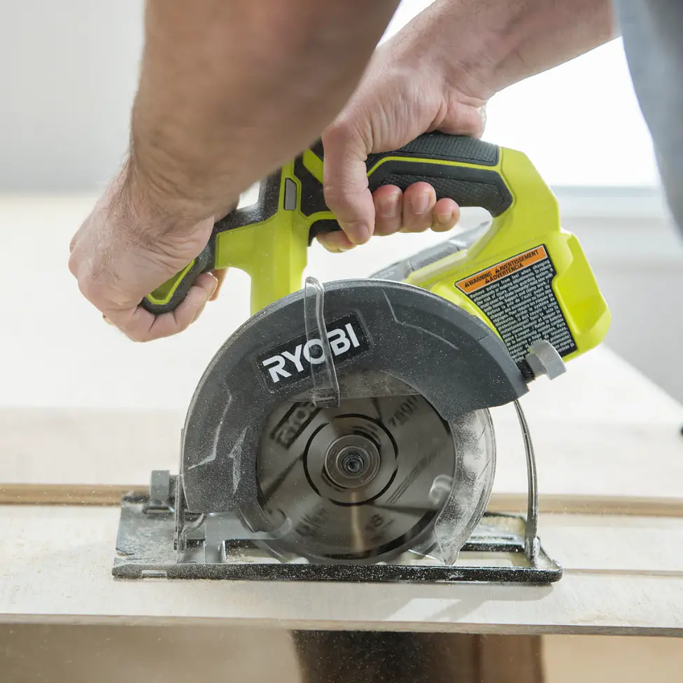 Sierra Circular Ryobi ONE+ 18V 5-1/2