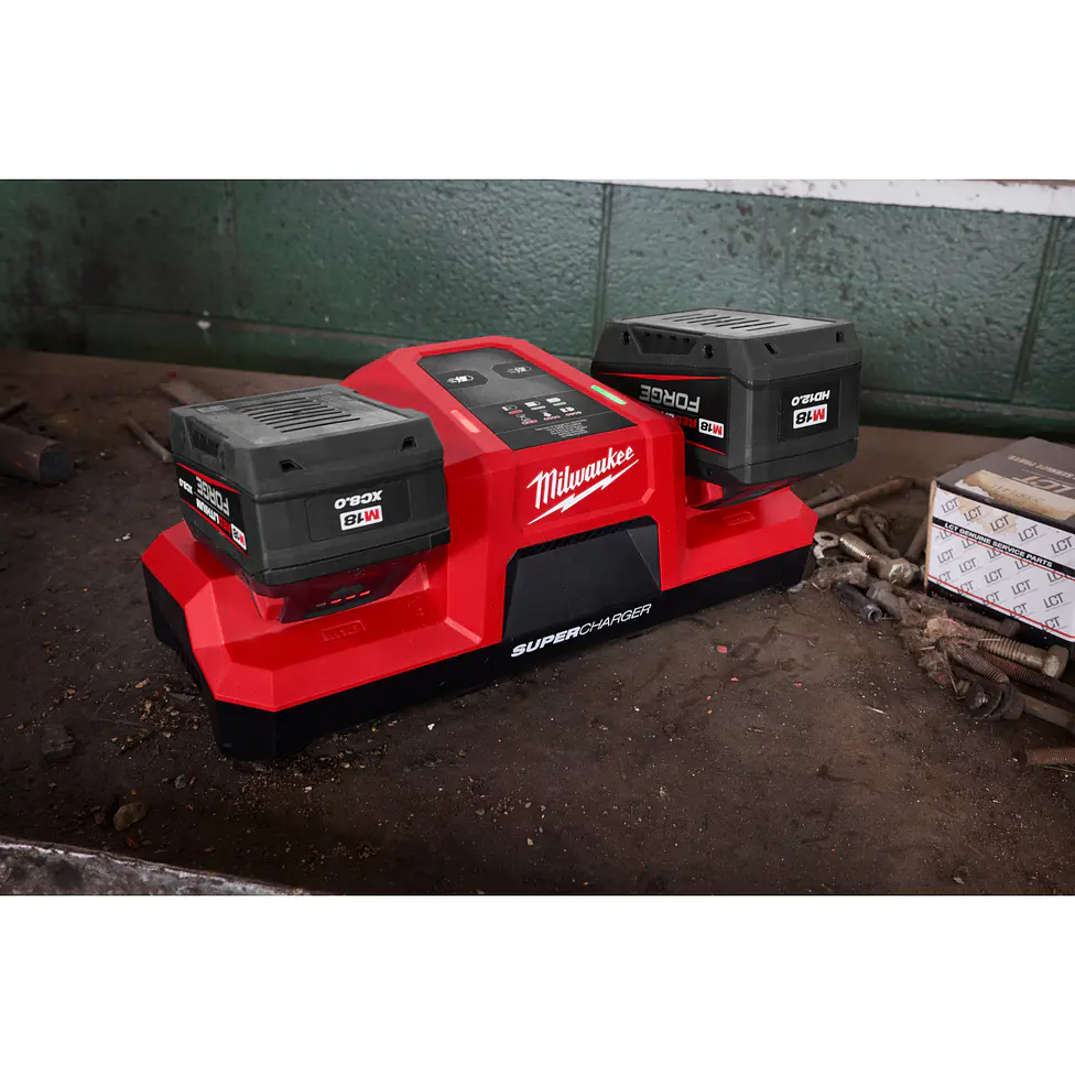 Supercargador Simultáneo Doble Compartimiento Milwaukee M18 48-59-1859 12