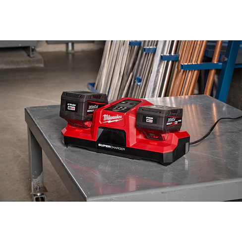 Supercargador Simultáneo Doble Compartimiento Milwaukee M18 48-59-1859 13