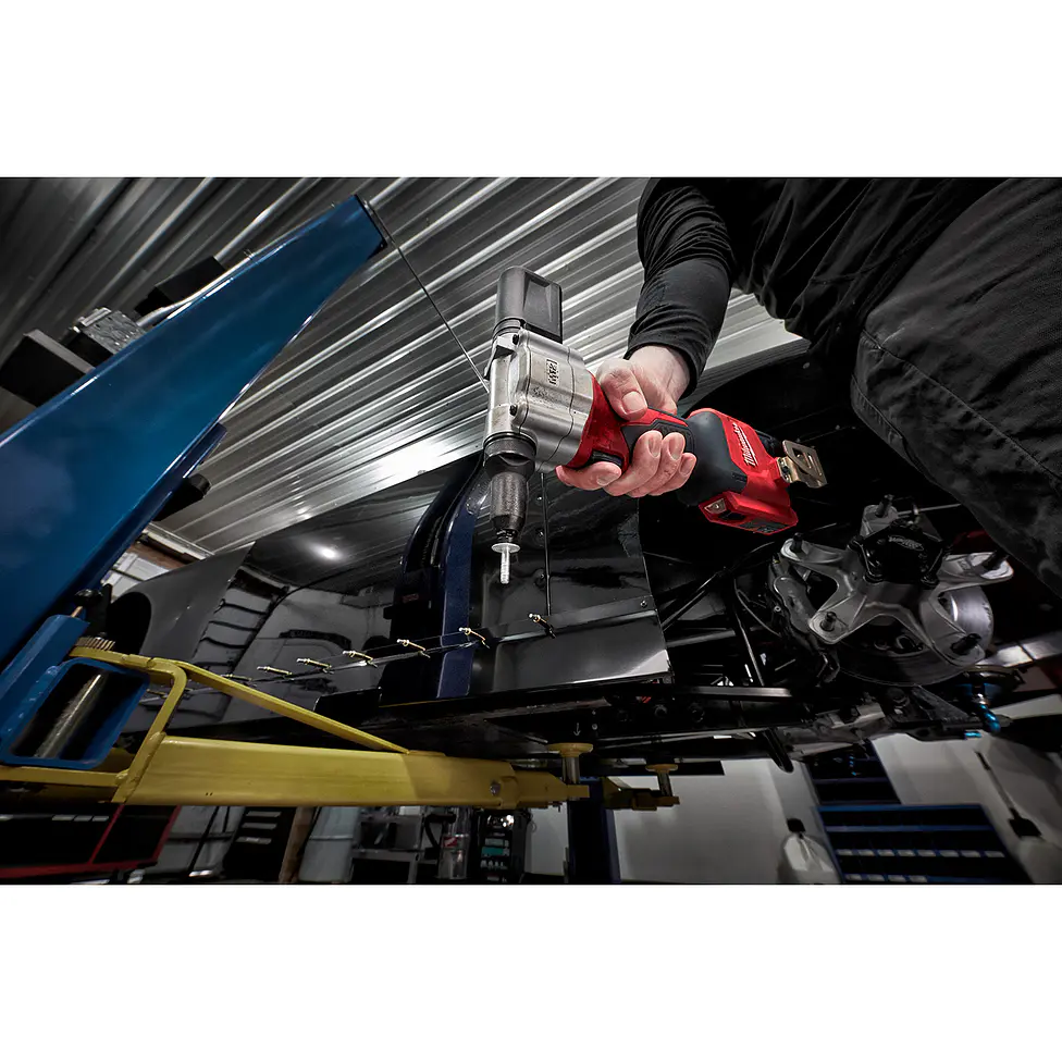 Remachadora Inalámbrica Milwaukee M12 Modelo 2550-20 10